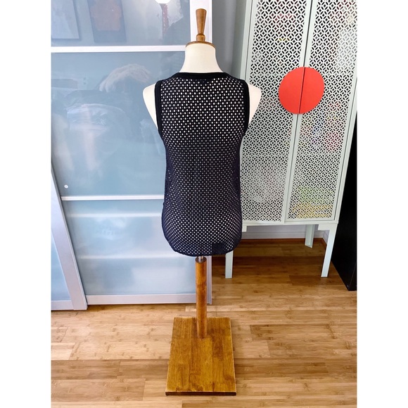 Banana Republic Black Mesh Pocket Tank Top - Picture 2 of 7